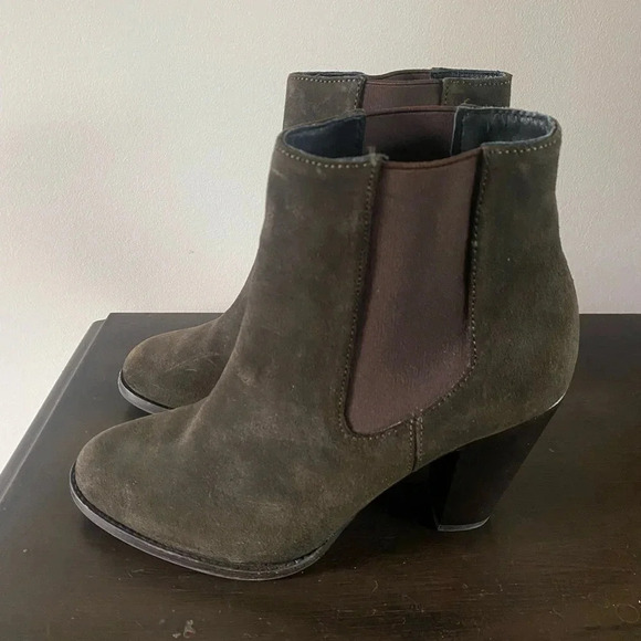 Thursday Boots Women’s 8.5 Suede Leather Chelsea Boot - Picture 1 of 7